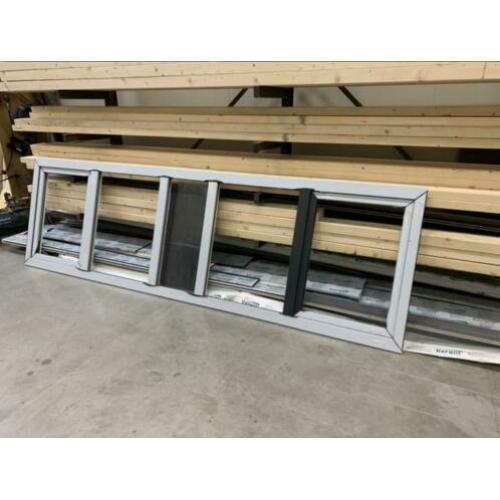 5 stuks 70mm vlakprofiel (merk rehau)S990