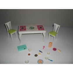 barbie eetkamer/keuken.stal/hemelbed