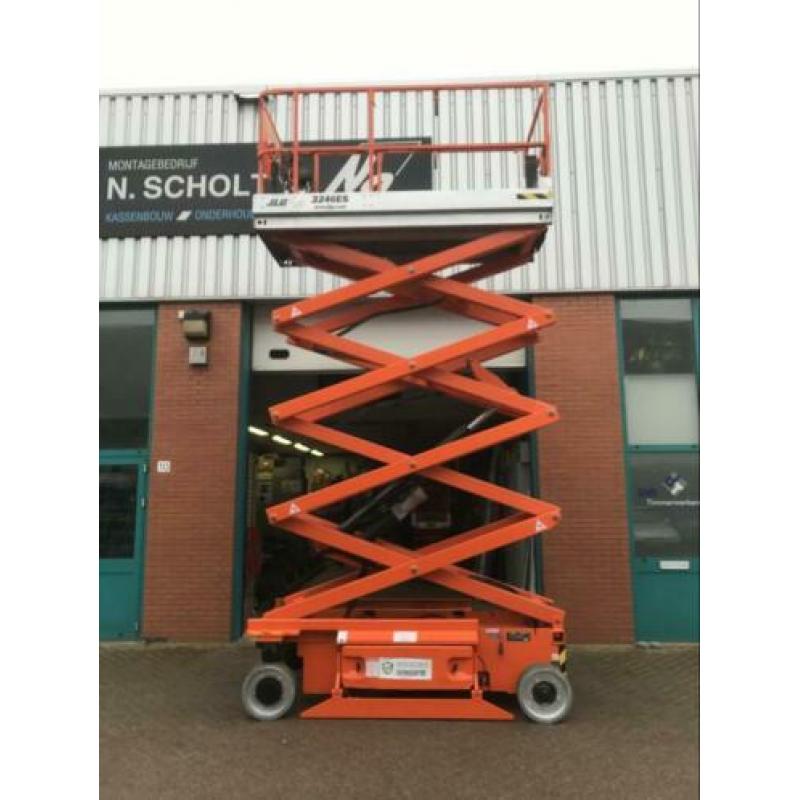 Jlg 3246es schaarhoogwerker 12 m