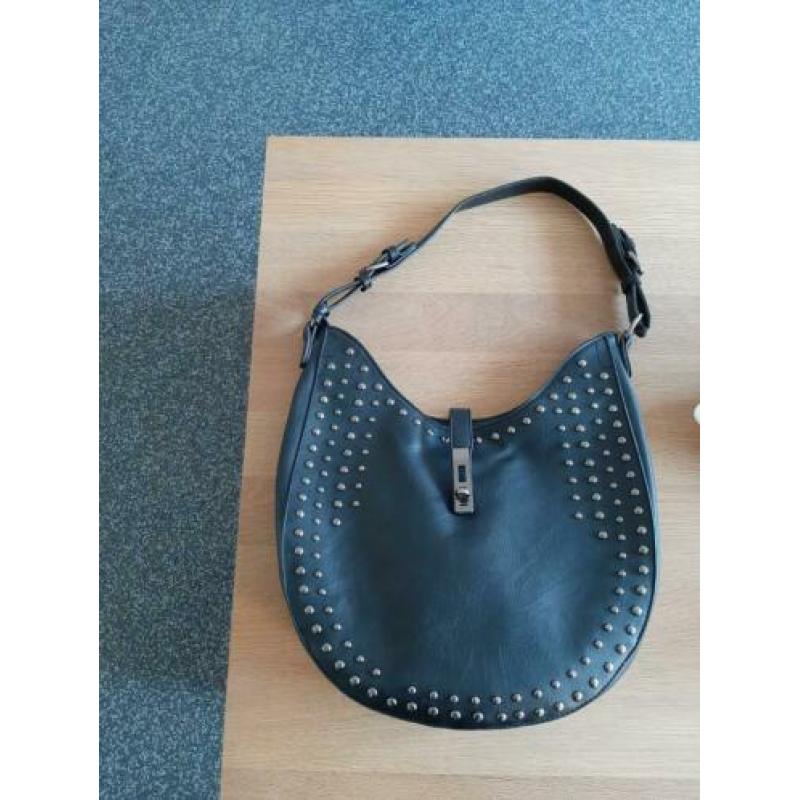 Z.G.A.N.! Leuke schoudertas met studs!