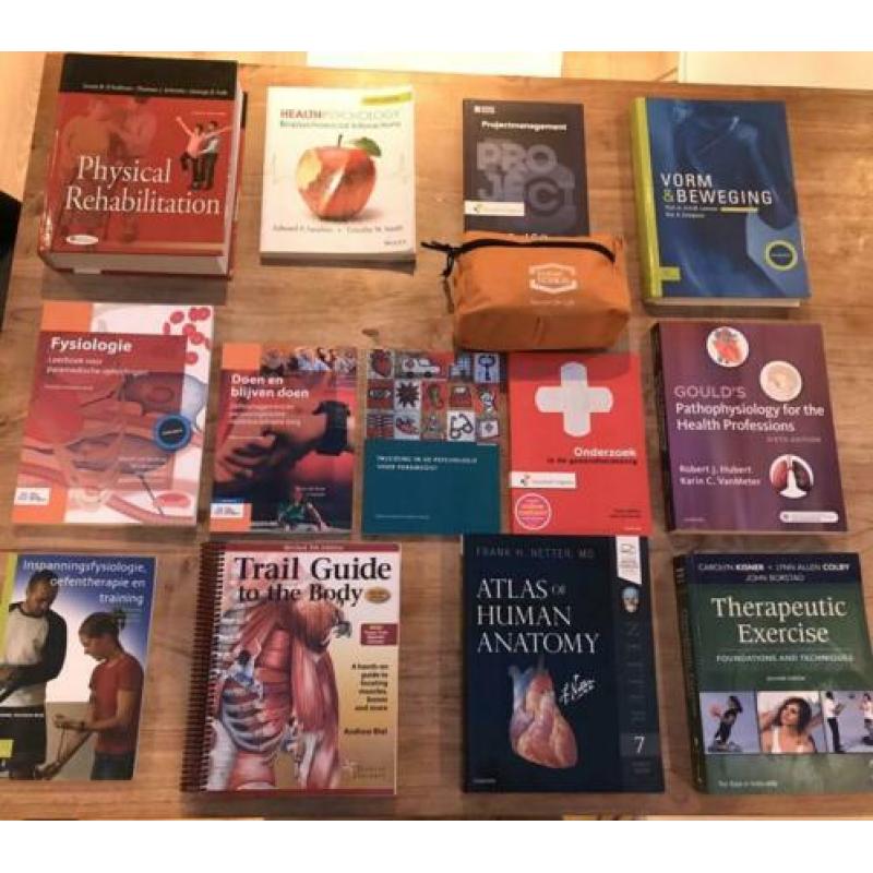 Studieboeken 14-delig eerste jaar fysiotherapie Saxion