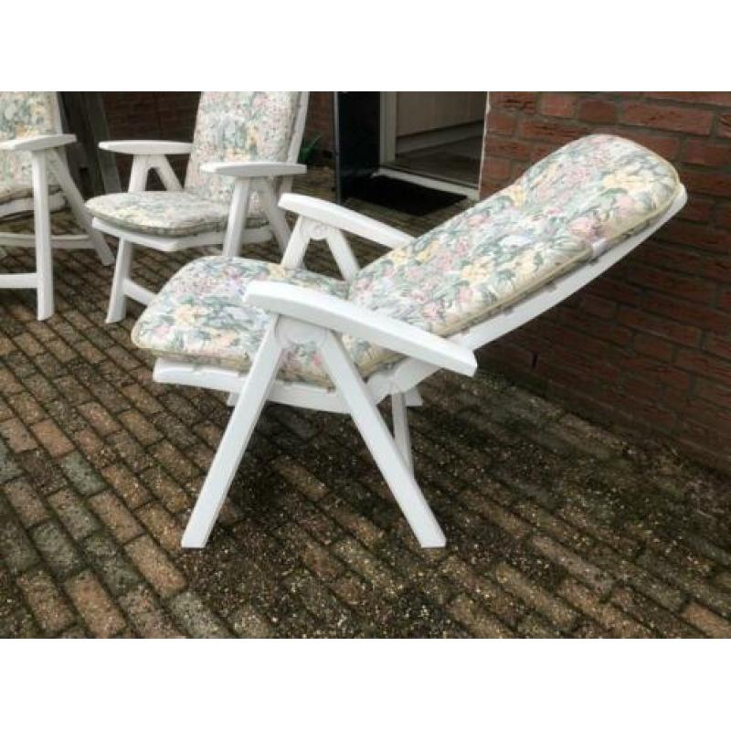 3 tuinstoelen met tafel - wit