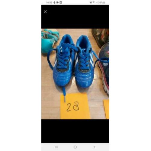 Slippers mt 40 voetbalschoenen mt 38 teenslippers mt35
