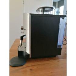 Krups EA829 koffiebonen machine