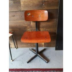 / / brocante retro vintage kinderstoeltjes peuter stoel /