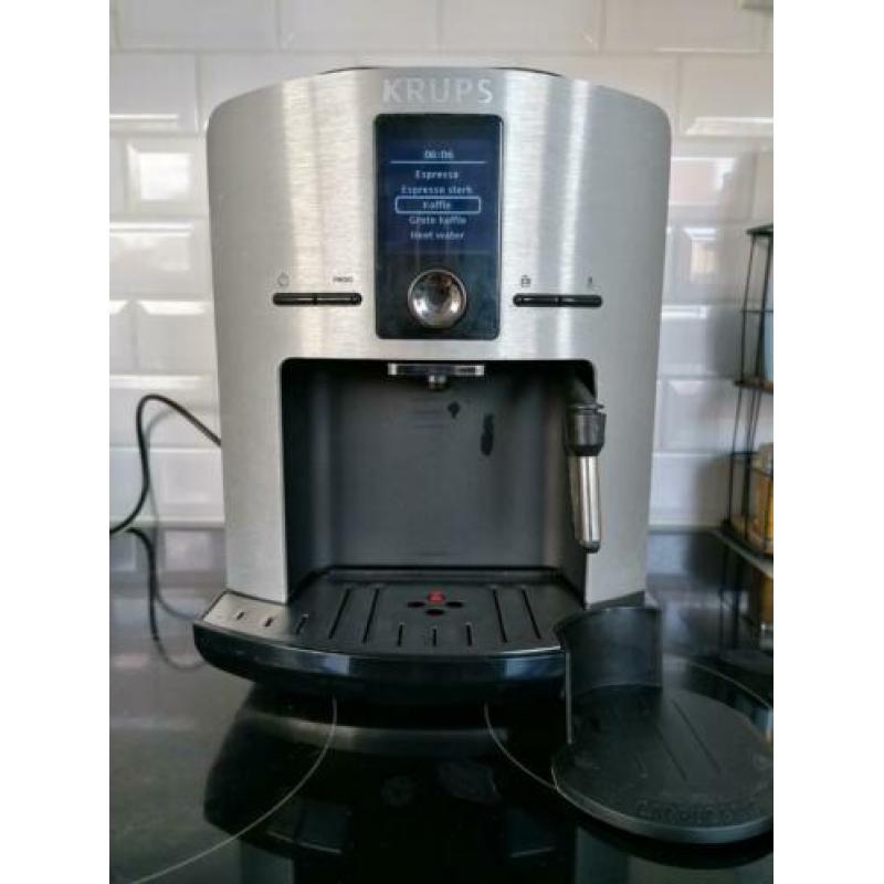 Krups EA829 koffiebonen machine