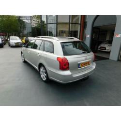 Toyota Avensis Wagon 2.4 VVTi Linea Luna AUTOMAAT AIRCO