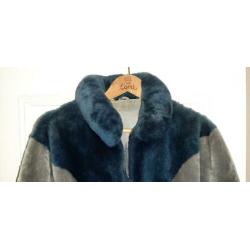 Prachtige blauw-grijze winterjas, maat m/l