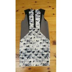 Zwart/grijs/witte Y-as jurk 36.