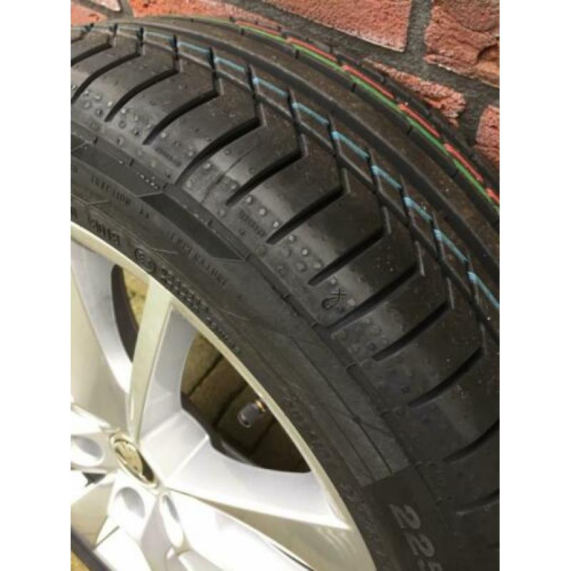 Zomerset origineel Skoda 225/45R17 oa VW Seat & Audi NIEUW !