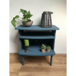 Super leuke sidetable te koop (blauwig van kleur)