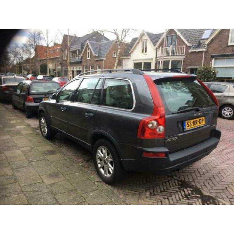 Volvo XC90 2.5 T Geartronic 2005 Grijs 7 persons
