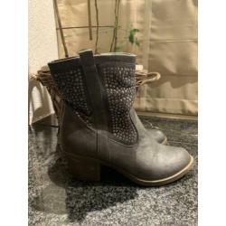 Grijze laarsjes met studs mt42 ZGAN