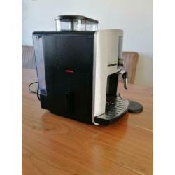 Krups EA829 koffiebonen machine