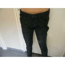 TOMMY HILFIGER supermooie jeans MAAT 31/32 ALS NIEUW