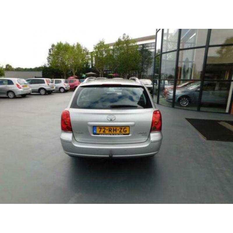 Toyota Avensis Wagon 2.4 VVTi Linea Luna AUTOMAAT AIRCO