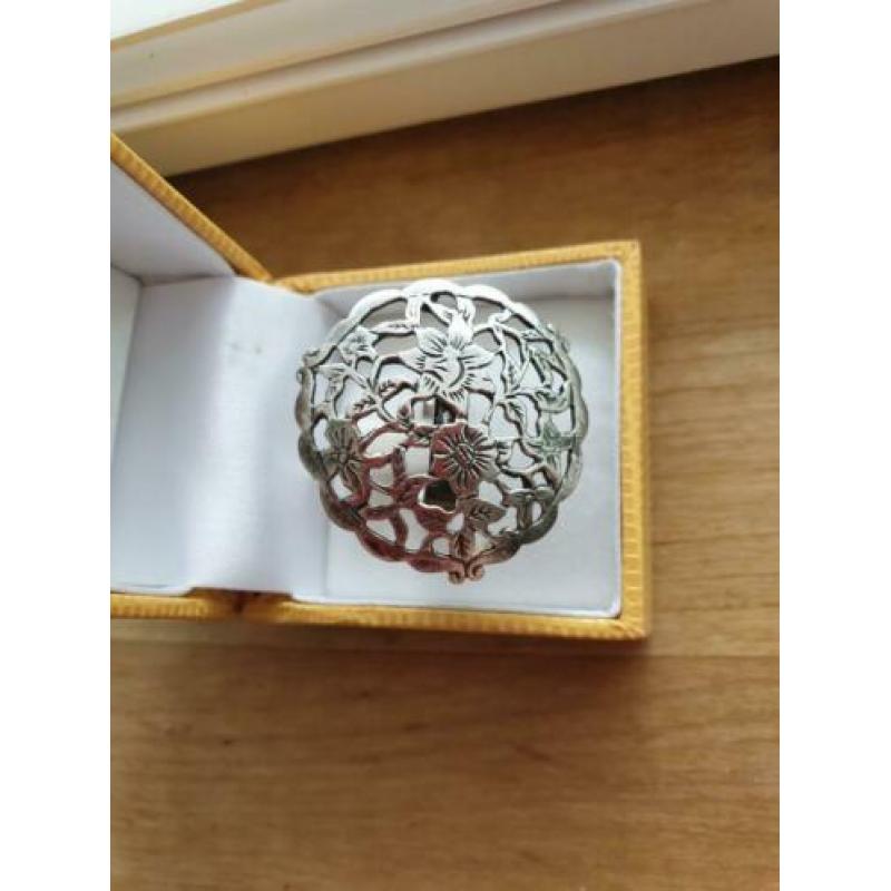 Zilveren ring 'bloemen' maat 20 / 63