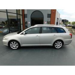 Toyota Avensis Wagon 2.4 VVTi Linea Luna AUTOMAAT AIRCO