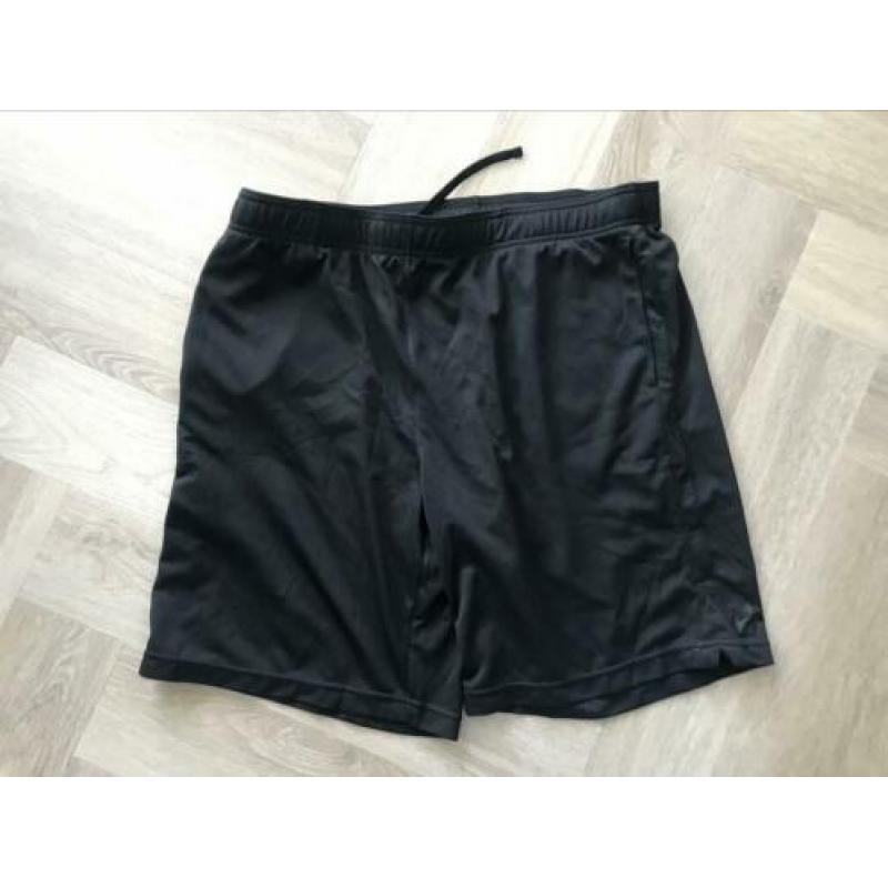 Wilson tennisbroekjes heren maat XL
