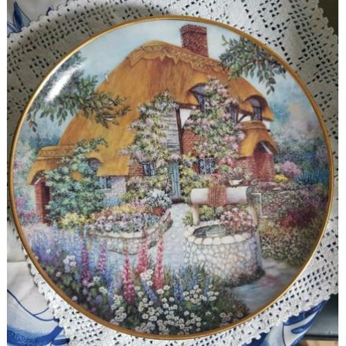 Porselein bordje Lilliput lane Engels porselein
