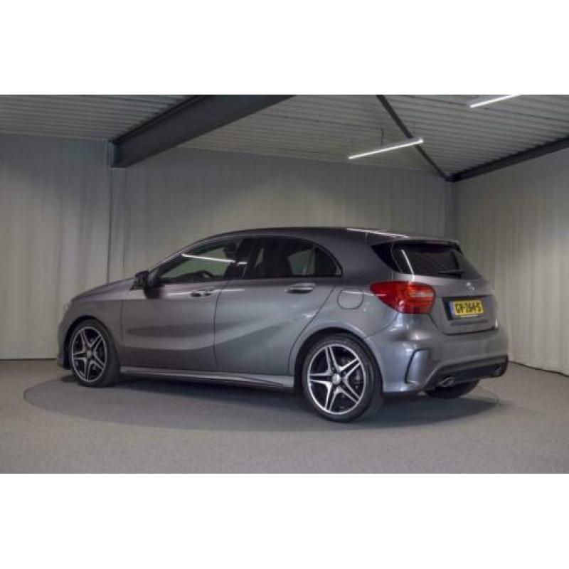 Mercedes-Benz A-Klasse 180 Ambition AMG Line (bj 2015)