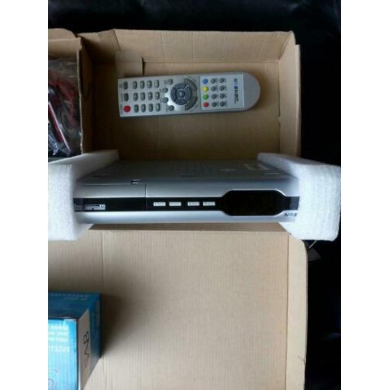 Schotelantenne 66cm van het merk Maxview