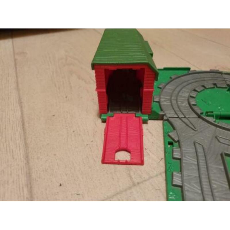MC COLLS FARM van thomas de trein