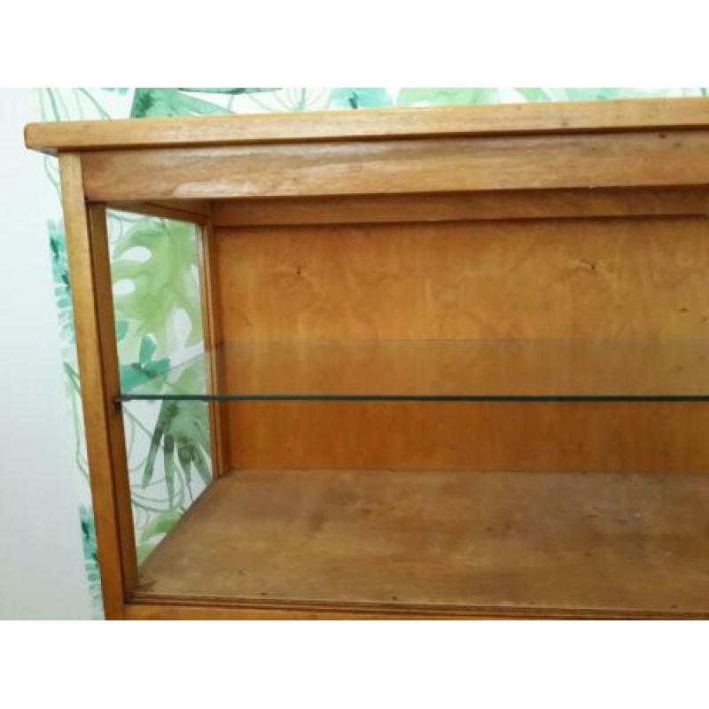 Vintage vitrine kastje toonbank