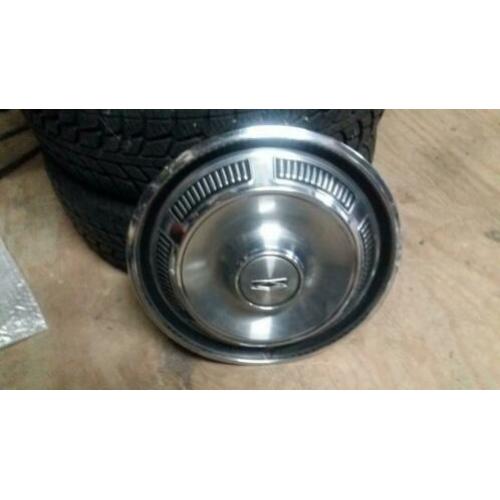 Set wieldoppen USA FORD FAIRLANE 1968. 14 inch.