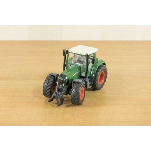 Siku 2965: Fendt Favorit 716 Vario (1:32)