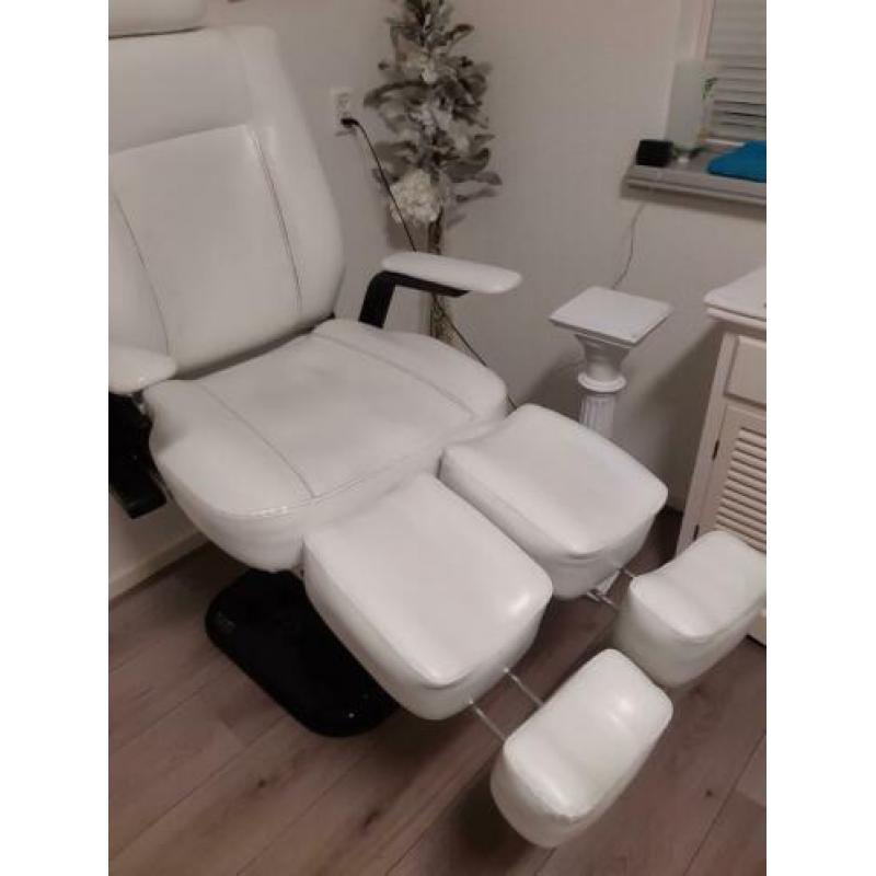 Pedicure behandeld stoel.wit