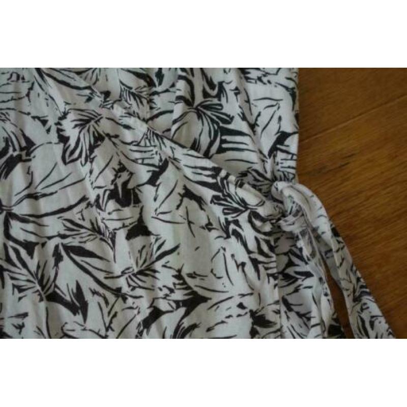1370 linnen tuniek blousje zwart/wit CANDA; Mt= XL'