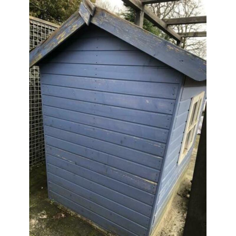 Houten speelhuisje