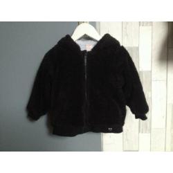 jongens vest zwart fleece+muts+oortjes hema maat 98