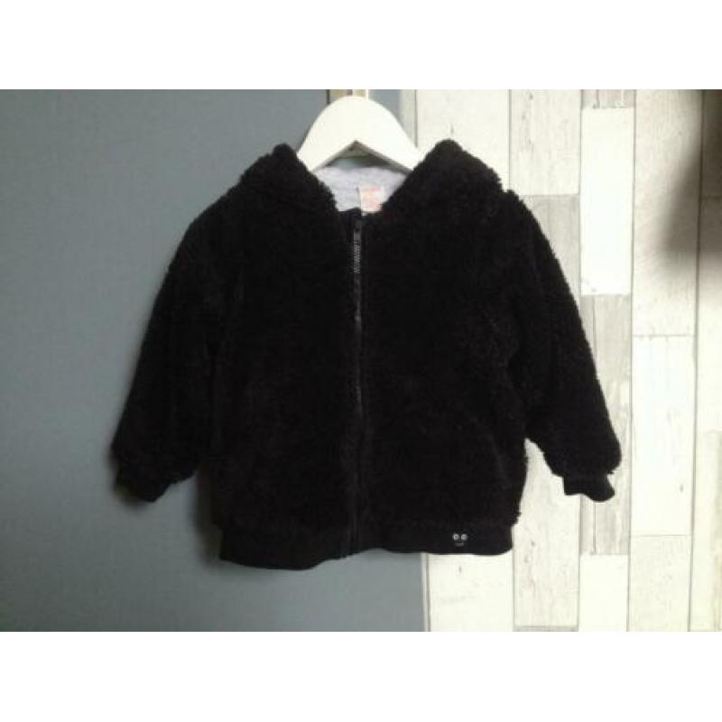 jongens vest zwart fleece+muts+oortjes hema maat 98