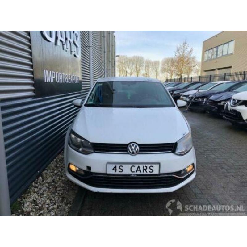 Volkswagen Polo 1.2 TSI Highline CLIMA/CRUISE/PDC RIJDBAAR!