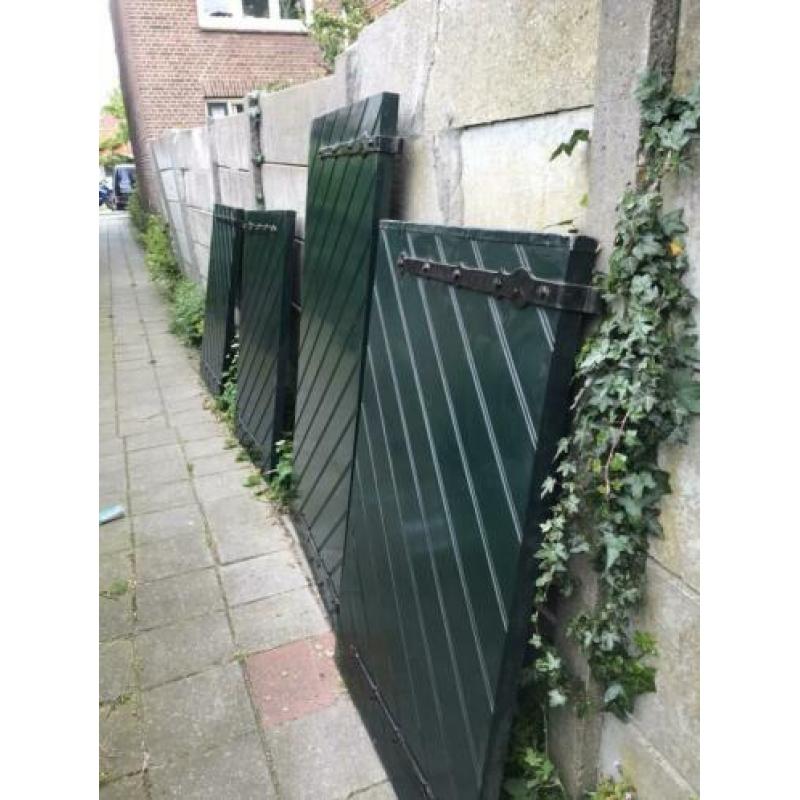 Hardhouten luiken