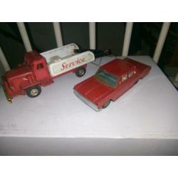 2 blikken auto's made in Japan