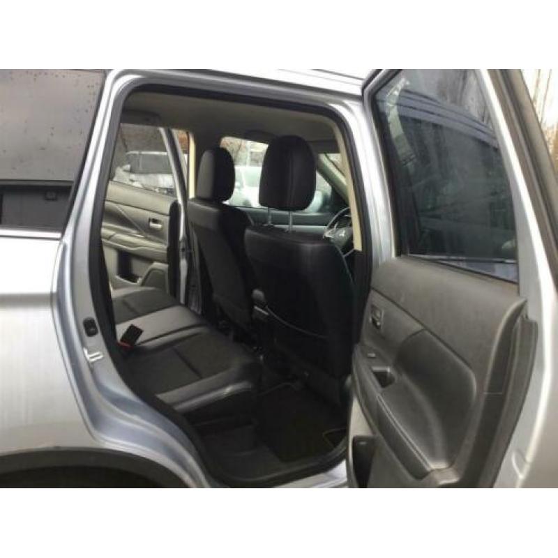 Mitsubishi Outlander 2.0 PHEV AUT BUSINESS X-LINE (bj 2015)