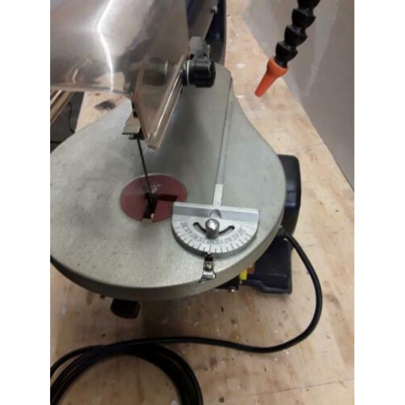 Zaagmachine 220 volt