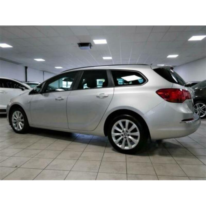 Opel Astra 1.4 Turbo Edition *114dkm* 140pk/Navi/Cruise/Blue