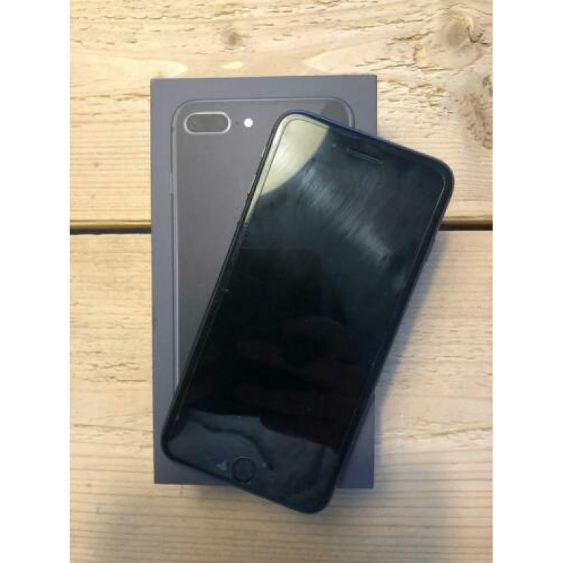 IPhone 8 Plus , 64 GB