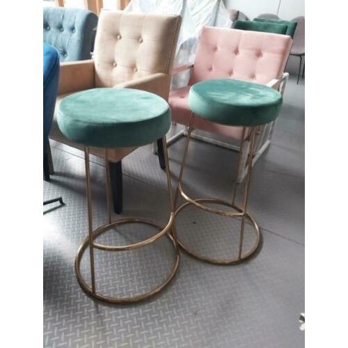 Showroom Richmond Brandy barkruk