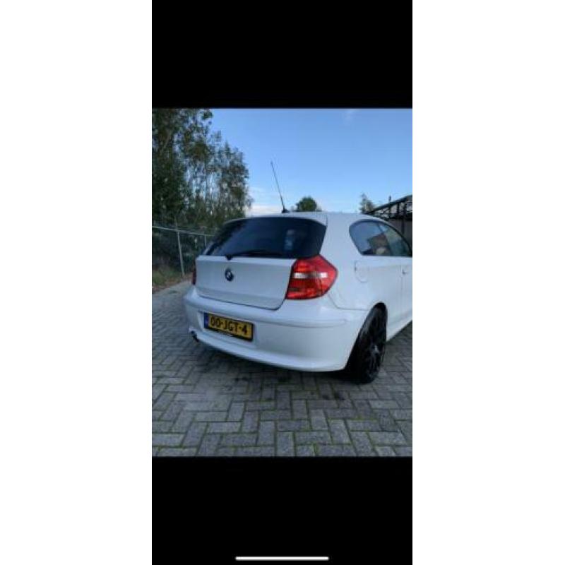 BMW 1-Serie 2.0 116I 3DR 2009 Wit