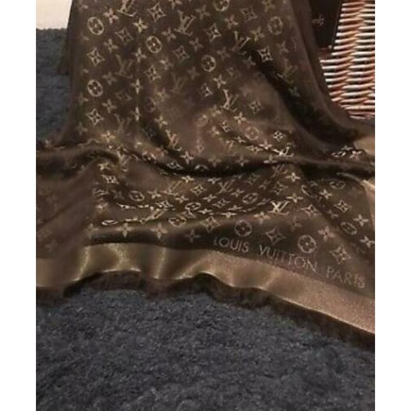 zgan louis vuitton sjaal