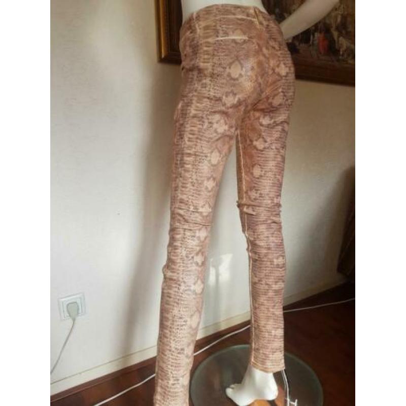 Guess broek met slangenprint maat 28