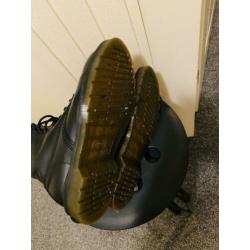 Dr Martens Black Smooth 1460