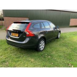 Volvo V60 1.6 D2 Momentum automaat navi stoelverwarming