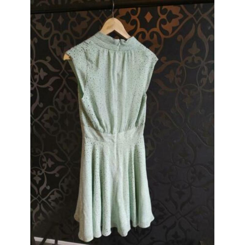 French Connection jurkje 36 mint groen, kleine 38