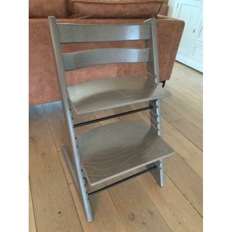 Mooie storm grey Tripp Trapp stokke stoel